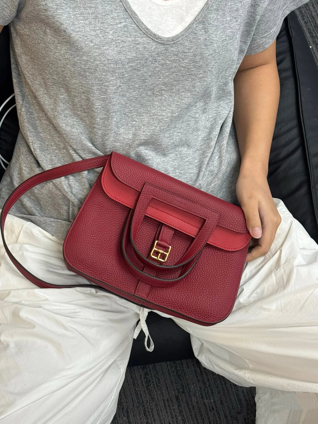 Taurillon Clémence Halzan Verso Fermoir Argenté 25 Rouge Framboise