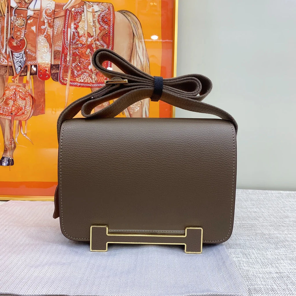 Geta Etoupe Chevre Gold Hardware