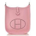 Evelyne lll TPM Rose Sakura Taurillon Clemence