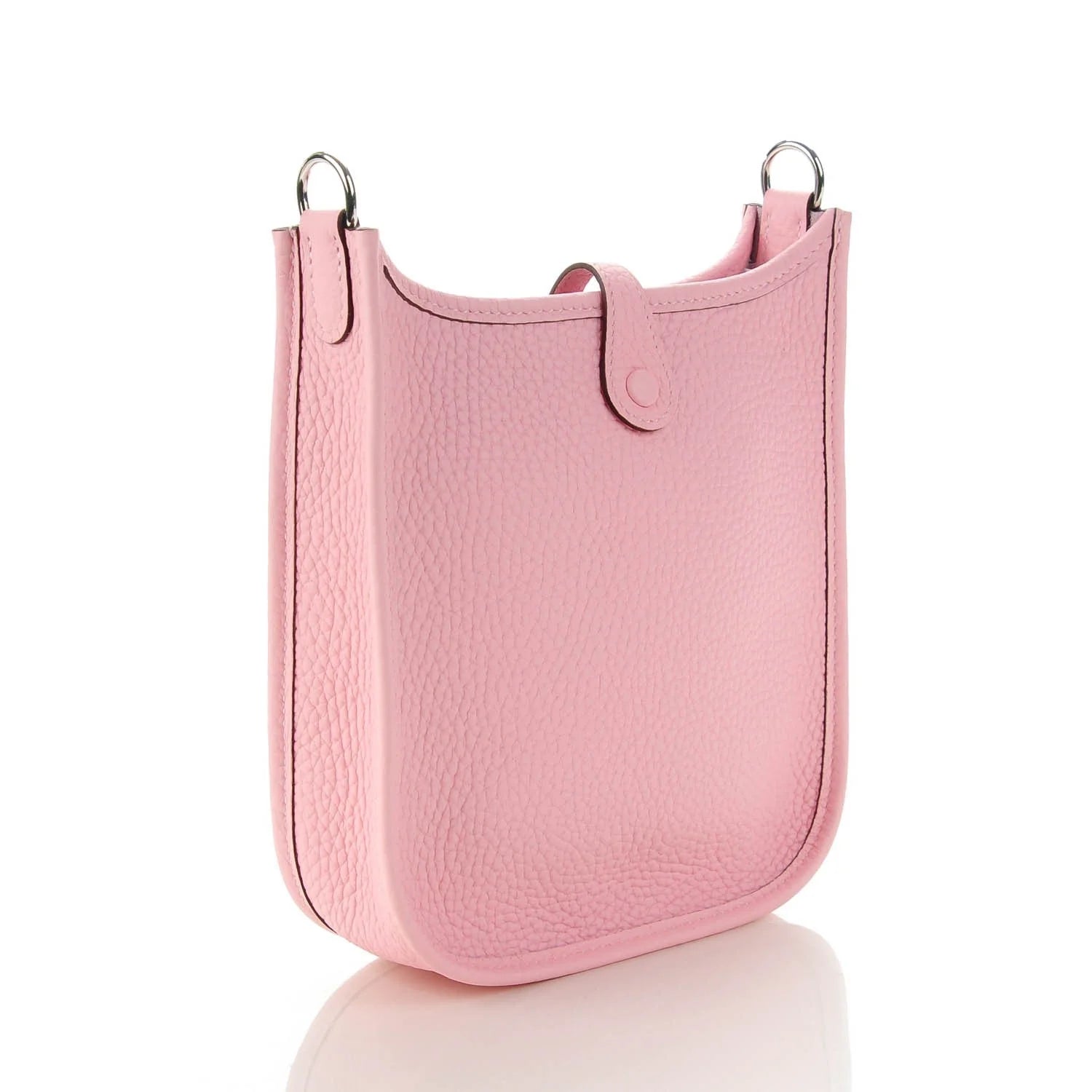 Evelyne lll TPM Rose Sakura Taurillon Clemence