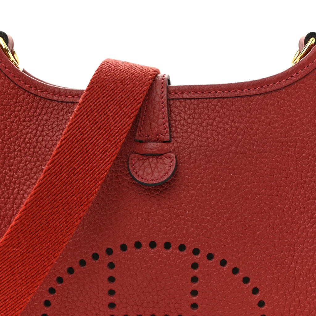Evelyne III TPM Rouge Taurillon Clemence