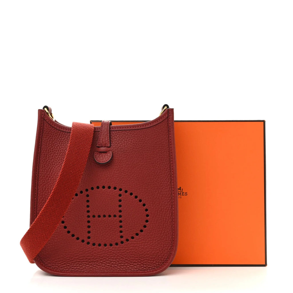 Evelyne III TPM Rouge Taurillon Clemence
