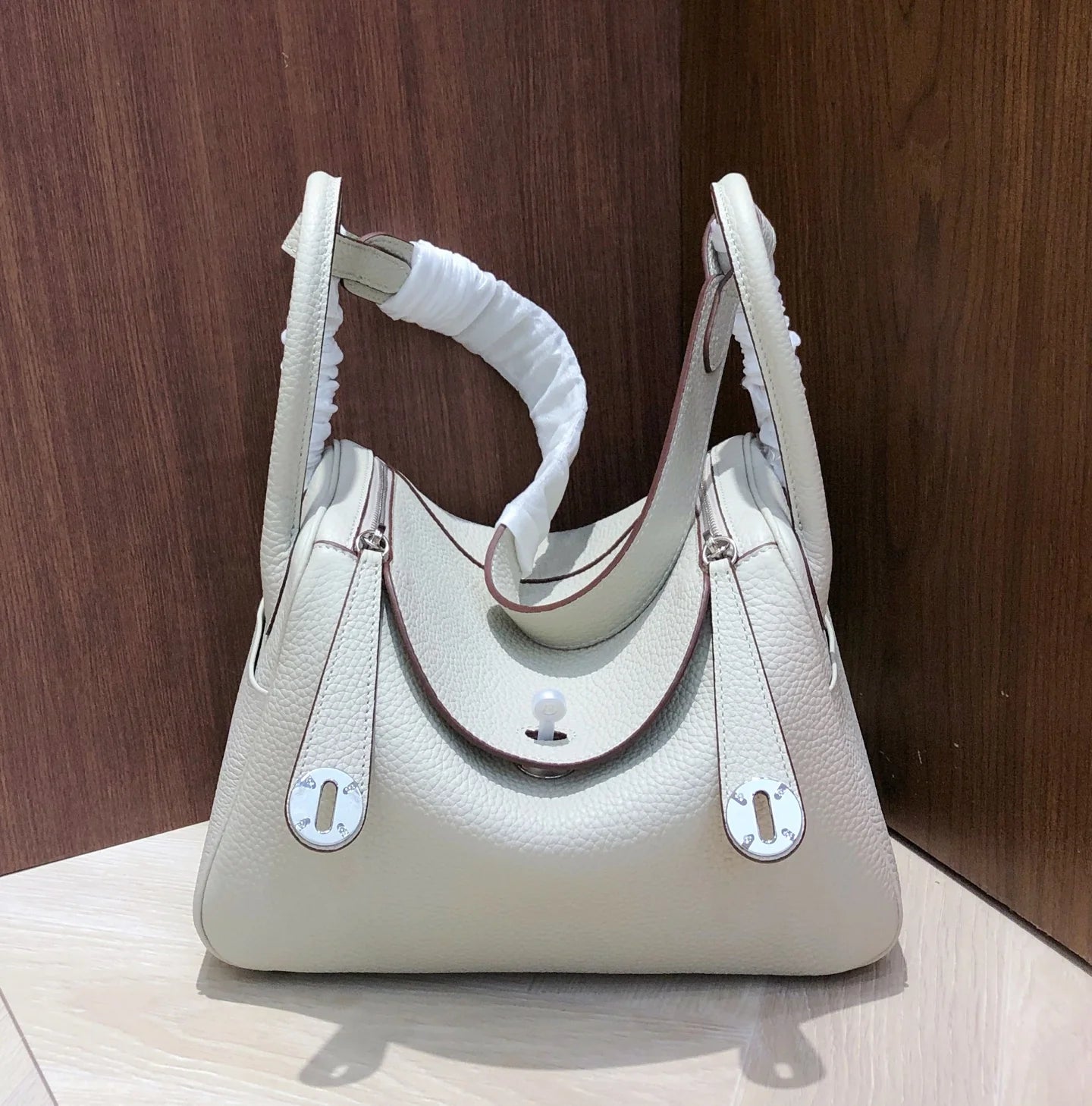 Dr. Lindy's Lychee Pattern Handbag with Silver Hardware