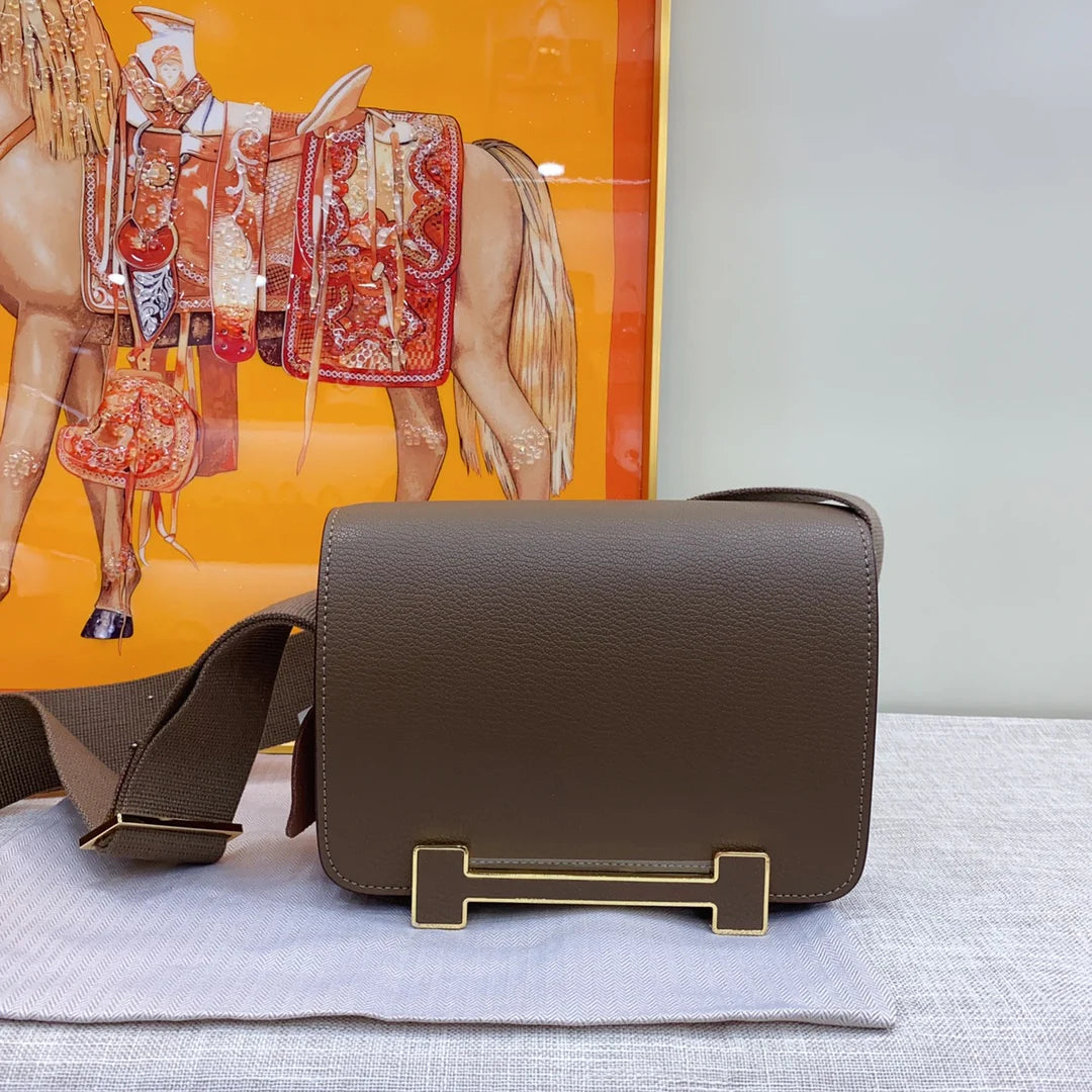 Geta Etoupe Chevre Gold Hardware